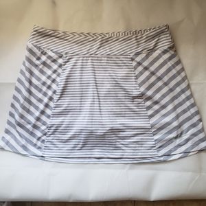 Nike Golf Dry Fit skort In like brand new conditio
